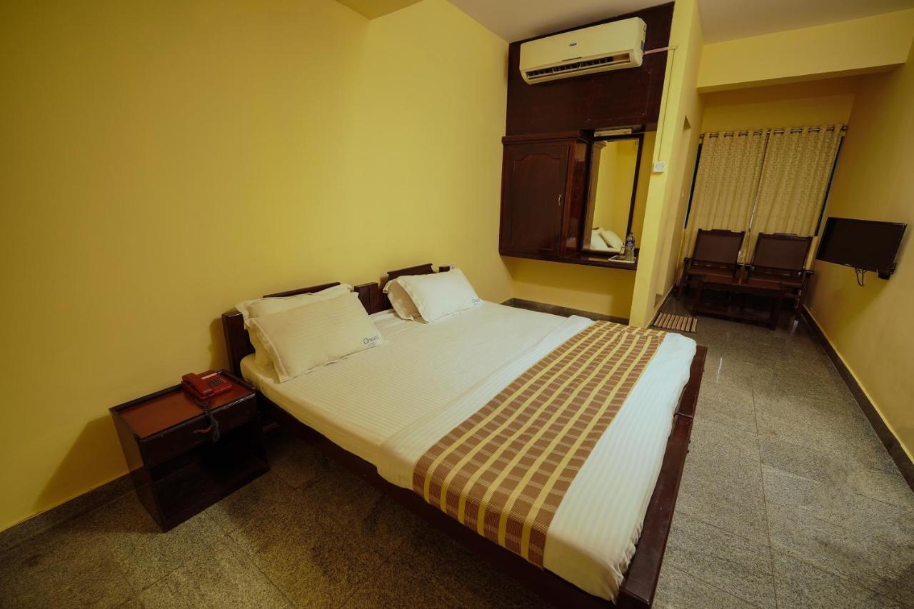 Hotel Oneiro Thrissur Luaran gambar